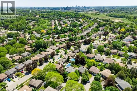 363 Roselawn Place Waterloo ON N2L 5P1