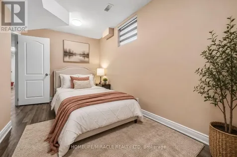 121 Steeplechase Way Waterloo ON N2K 0E7