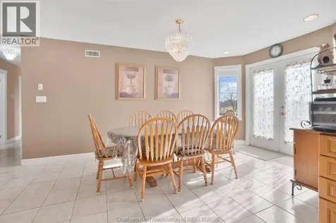 60 Parkview Court Chatham ON N7M 6H9