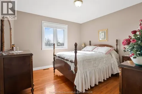 60 Parkview Court Chatham ON N7M 6H9