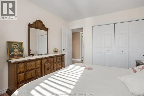 60 Parkview Court Chatham ON N7M 6H9