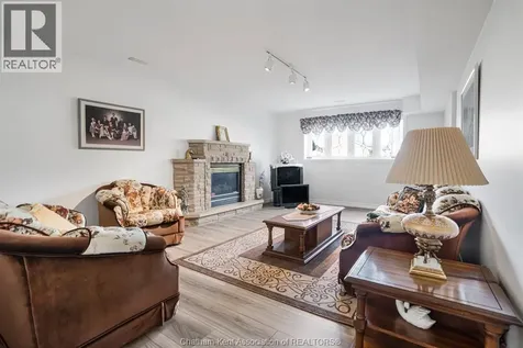 60 Parkview Court Chatham ON N7M 6H9