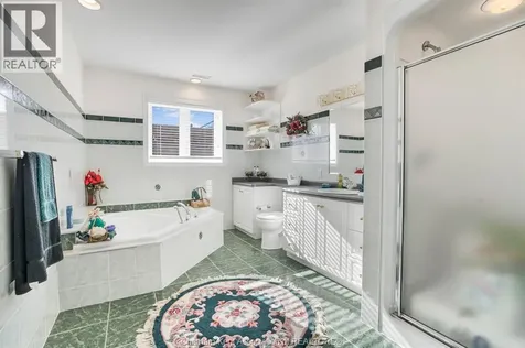 60 Parkview Court Chatham ON N7M 6H9