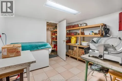 60 Parkview Court Chatham ON N7M 6H9