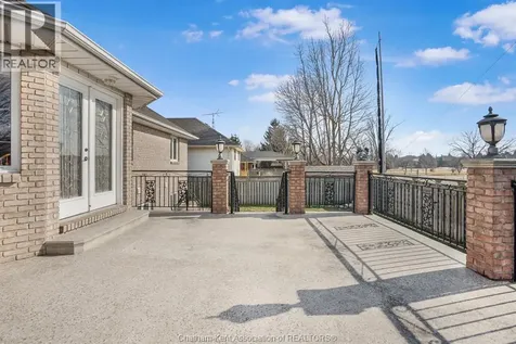 60 Parkview Court Chatham ON N7M 6H9