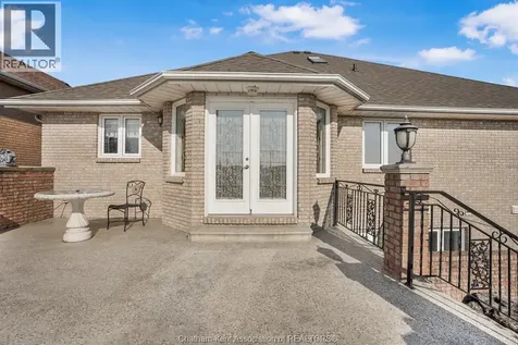 60 Parkview Court Chatham ON N7M 6H9
