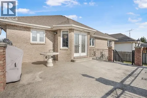 60 Parkview Court Chatham ON N7M 6H9