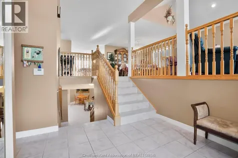 60 Parkview Court Chatham ON N7M 6H9