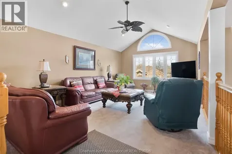60 Parkview Court Chatham ON N7M 6H9