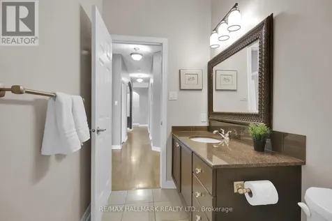5 Dolomite Street Ottawa ON K2S 1Y8