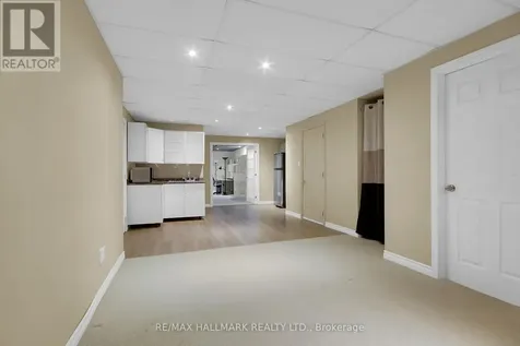 5 Dolomite Street Ottawa ON K2S 1Y8