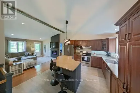 5701 Richmond Drive South Stormont ON K0C 1P0