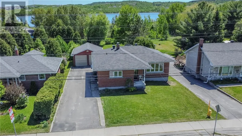 1828 Southview Drive Sudbury ON P3E 2M2