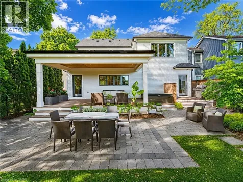 542 Woodland Avenue Burlington ON L7R 2S4