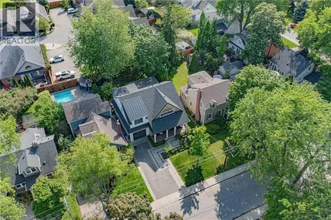542 Woodland Avenue Burlington ON L7R 2S4