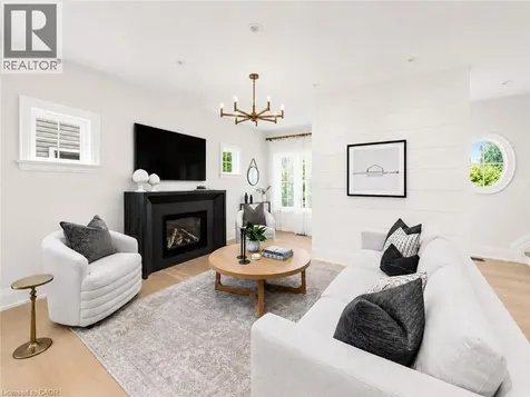 542 Woodland Avenue Burlington ON L7R 2S4