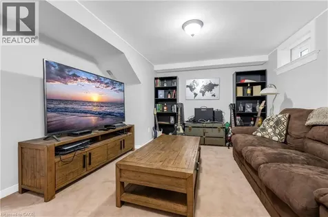386 Highland Road West Stoney Creek ON L8J 3P9