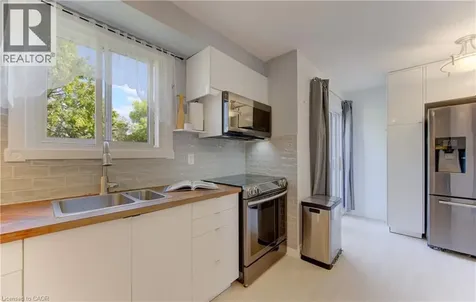 80 Old Country Drive Kitchener ON N2E 2E5