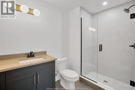 3817 Howard Street Windsor ON N9B 0E5