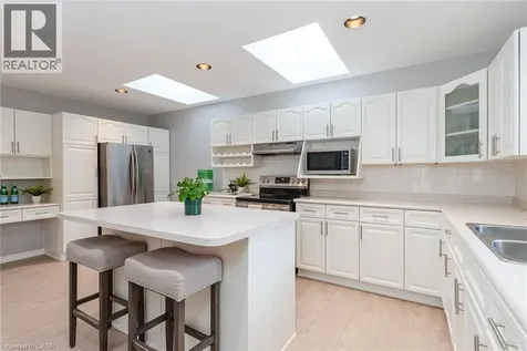 31 Windermere Court Kitchener ON N2N 2W3