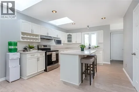 31 Windermere Court Kitchener ON N2N 2W3