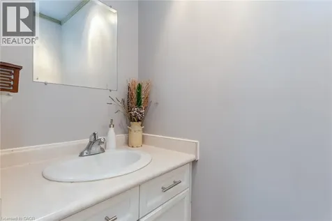 31 Windermere Court Kitchener ON N2N 2W3