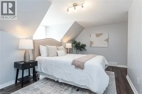 31 Windermere Court Kitchener ON N2N 2W3