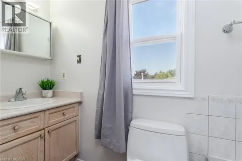 31 Windermere Court Kitchener ON N2N 2W3