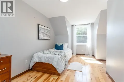 31 Windermere Court Kitchener ON N2N 2W3