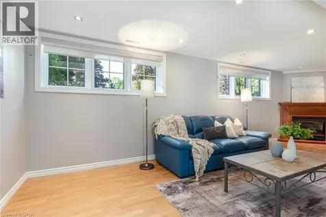 31 Windermere Court Kitchener ON N2N 2W3