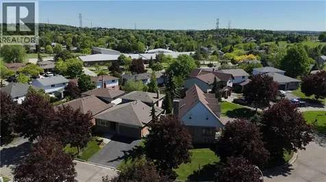31 Windermere Court Kitchener ON N2N 2W3