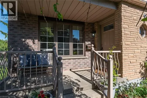 31 Windermere Court Kitchener ON N2N 2W3