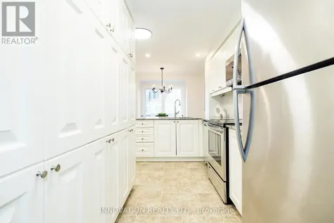 112 Gelderland Private Ottawa ON K2V 0H8