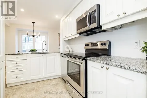 112 Gelderland Private Ottawa ON K2V 0H8