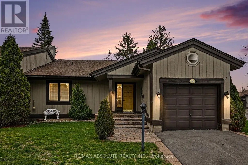 31 Spyglass Ridge Ottawa ON K2S 1R6
