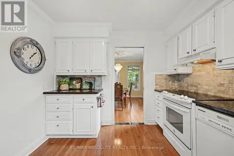 31 Spyglass Ridge Ottawa ON K2S 1R6