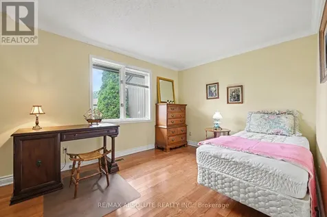 31 Spyglass Ridge Ottawa ON K2S 1R6