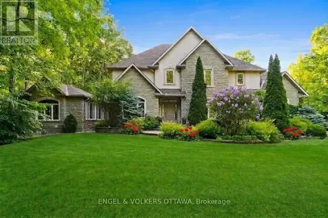 6005 Earlscourt Crescent Ottawa ON K4M 1K2