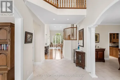 6005 Earlscourt Crescent Ottawa ON K4M 1K2