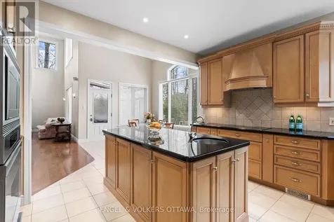 6005 Earlscourt Crescent Ottawa ON K4M 1K2
