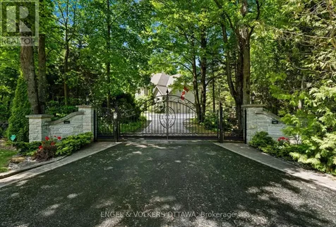 6005 Earlscourt Crescent Ottawa ON K4M 1K2