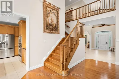 6005 Earlscourt Crescent Ottawa ON K4M 1K2
