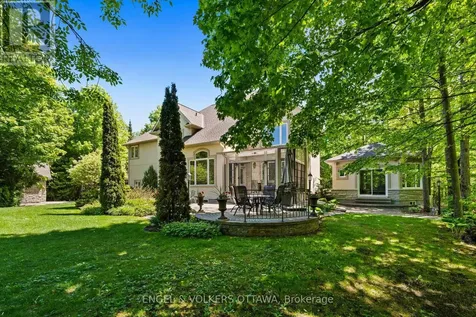 6005 Earlscourt Crescent Ottawa ON K4M 1K2