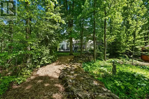 6005 Earlscourt Crescent Ottawa ON K4M 1K2