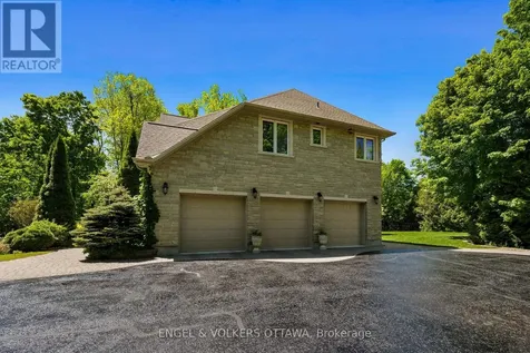 6005 Earlscourt Crescent Ottawa ON K4M 1K2