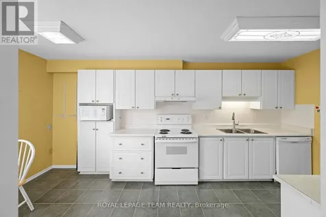 13 Arbor Ridge Ottawa ON K2S 1B9