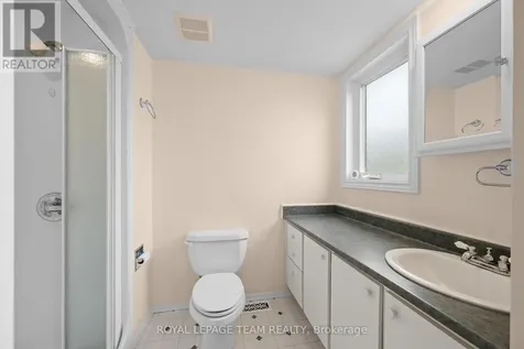 13 Arbor Ridge Ottawa ON K2S 1B9