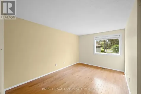 13 Arbor Ridge Ottawa ON K2S 1B9