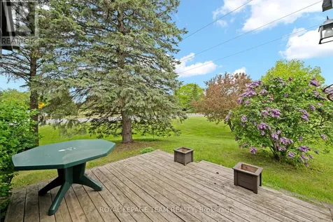 13 Arbor Ridge Ottawa ON K2S 1B9