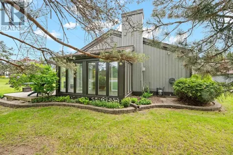 13 Arbor Ridge Ottawa ON K2S 1B9